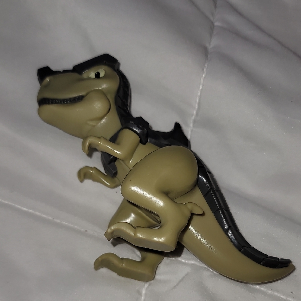 Kinder Surprise Egg Toy 4" Armor Plated T-Rex Toy DVD02